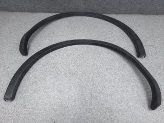 Запчасть накладка на арку передняя Nissan Skyline Crossover 2009