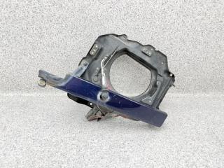 Запчасть крепление фары переднее левое Isuzu Bighorn 1996