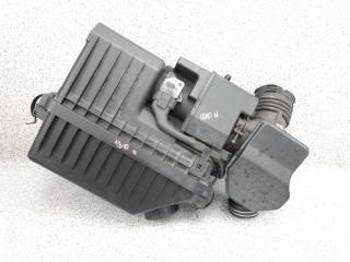 Корпус воздушного фильтра Toyota Kluger 2005