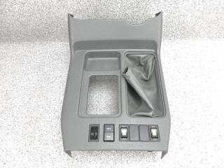 Запчасть консоль кпп Isuzu Bighorn 2000