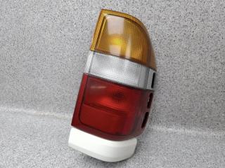 Запчасть стоп сигнал задний правый Isuzu Wizard 1998