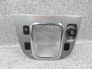 Запчасть консоль кпп Suzuki Escudo 2003
