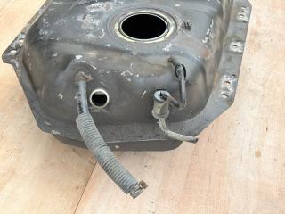 Бак топливный Terrano 1992 WBYD21 TD27T