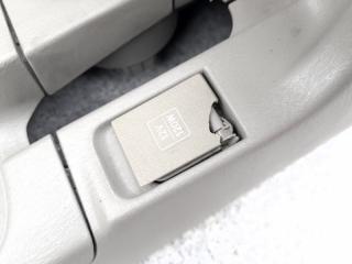 Бардачок между сиденьями передний Escudo 2004 TX92W H27A