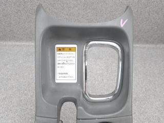 Бардачок между сиденьями передний Escudo 2004 TL52W J20A