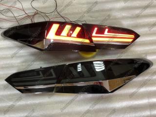 Стопы (задние фонари) задние Toyota Camry 2017-2022