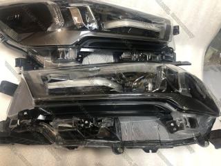 Запчасть фары передние Toyota Hilux 2015-2023