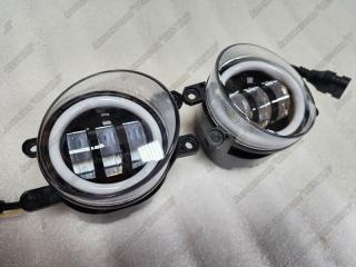 Туманки передние Toyota URJ201