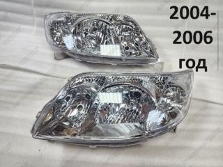 Запчасть фары передние Toyota Corolla 2004-2006