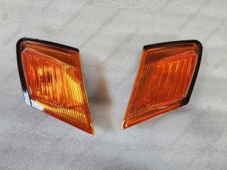 Запчасть поворотники габариты передние Toyota Mark 2 1992-1996