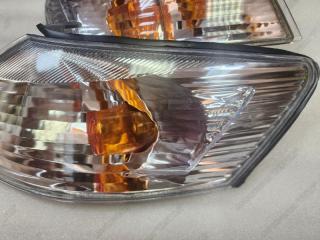 Поворотники габариты передние toyota Toyota Mark II Wagon Qualis