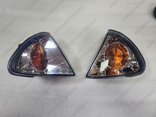Фары передние avensis 2000-2003 220