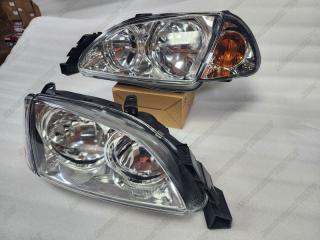 Фары передние avensis 2000-2003 220