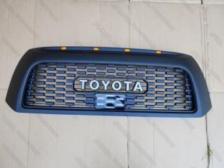 Запчасть решетка радиатора передняя Toyota Tundra 2006-2013