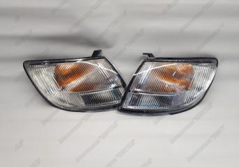Запчасть поворотники габариты передние nissan Rnessa 1997-2001