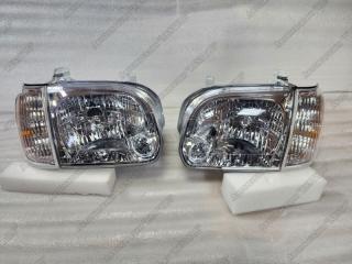 Запчасть фары передние TOYOTA Sequoia 2004-2007