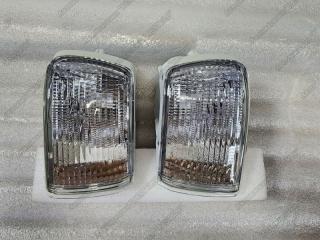 Поворотники в бампер передние toyota Hilux SURF 2002-2005