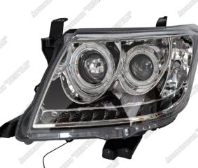 Запчасть фары передние toyota Hilux 2011-2015