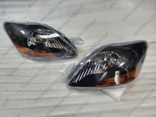 Фары передние Toyota Belta