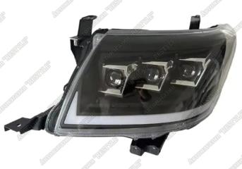 Запчасть фары передние TOYOTA hilux 2011-2015