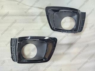 Запчасть накладки на туманки передние SUBARU Forester 2012-2018