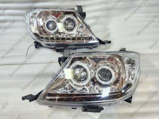 Запчасть фары передние Toyota Hilux 2008-2011