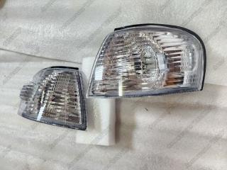 Поворотник габарит передний nissan Sunny