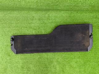 Обшивка двери багажника Land Rover Discovery 2005 контрактная Обшивка двери багажника Land Rover Discovery 2005