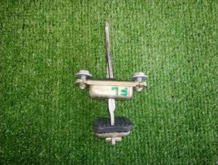 Доводчик двери передний Land Rover Freelander 2005 контрактная Доводчик двери передний Land Rover Freelander 2005