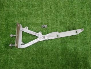 Петля капота правая Land Rover Discovery 2005