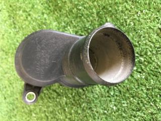 Патрубок системы охлаждения Discovery 2007 L319 276DT