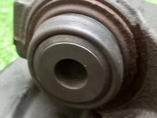 Ступица задняя правая Discovery 2006 L319 448PN Ступица задняя правая Discovery 2006 L319 448PN
