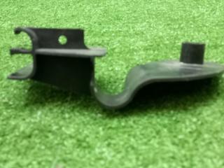 Кронштейн Discovery 2006 L319 448PN