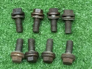 Болт подвески Land Rover Discovery 2006