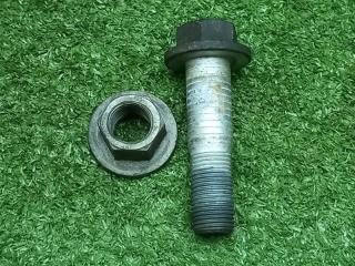 Болт подвески передний правый Land Rover Range Rover 2006