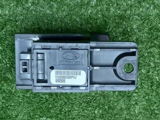 Кнопка стояночного тормоза Discovery 2006 L319 448PN Кнопка стояночного тормоза Discovery 2006 L319 448PN