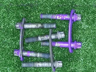 Болт карданного вала передний Land Rover Range Rover 2006 контрактная Болт карданного вала передний Land Rover Range Rover 2006