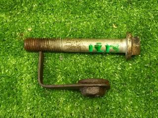 Фото запчасти болт развальный задний Land Rover Discovery 2006 контрактная запчасть Запчасть болт развальный задний Land Rover Discovery 2006