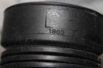 Патрубок воздушного фильтра 2008  5F01