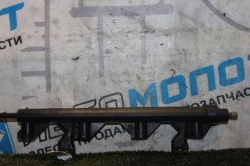 Запчасть топливная рампа Peugeot  C3 