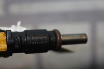 Форсунка топливная 2008  R56 EP6