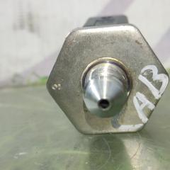 Датчик давления топлива A3 2 A4 4 A5 1 TT Altea Leon Toledo Eos Golf Passat Scirocco Tiguan 8K2 8K5 B8 8TA CDH AXX BPY BWA CAWB CBFA CCZA CCTA CDAA CJEB CABD CDHB CABB CCUA