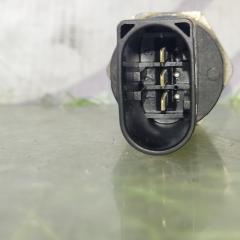 Датчик давления топлива A3 2 A4 4 A5 1 TT Altea Leon Toledo Eos Golf Passat Scirocco Tiguan 8K2 8K5 B8 8TA CDH AXX BPY BWA CAWB CBFA CCZA CCTA CDAA CJEB CABD CDHB CABB CCUA