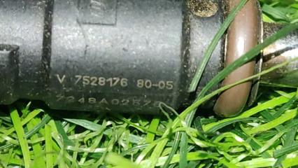 Форсунка топливная 2008  R56 EP6