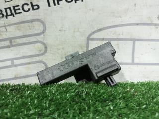 Запчасть антенна Audi Q5