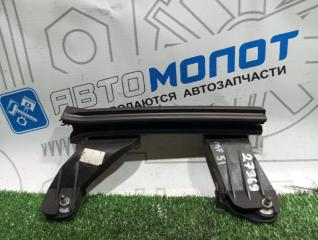 Запчасть направляющая стекла двери Citroen C4