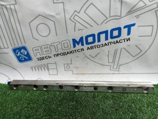 Запчасть топливная рампа Volvo S40