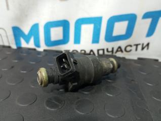 Запчасть форсунка топливная Lincoln Town Car 1986