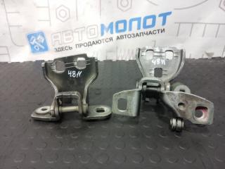 Запчасть петли дверные Jeep Grand Cherokee III