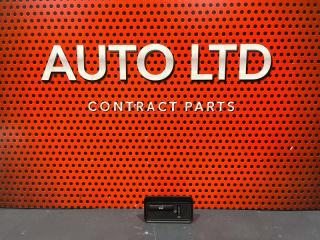 Кнопка открывания багажника Land Rover Range Rover Sport 2 2015